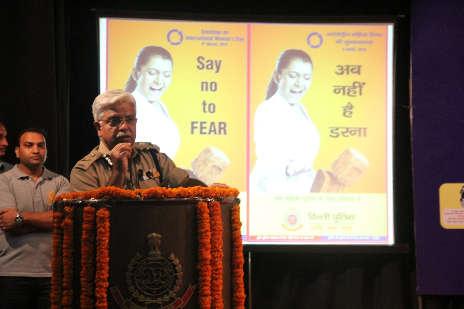 B.S.BASSI ,COMMISSIONER POLICE DELHI INTERACTS WITH REPS. OF WOMEN HELP GROUPS