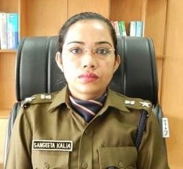 FATEHABAD SP ,SANGEETA RANI KALIA SHIFTED AFTER A PUBLIC CONFRONTATION ..