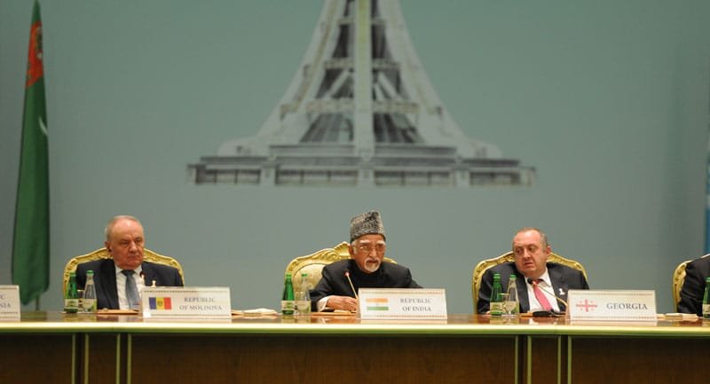 The Vice President, Shri Mohd. Hamid Ansari addressing the International Neutrality ..