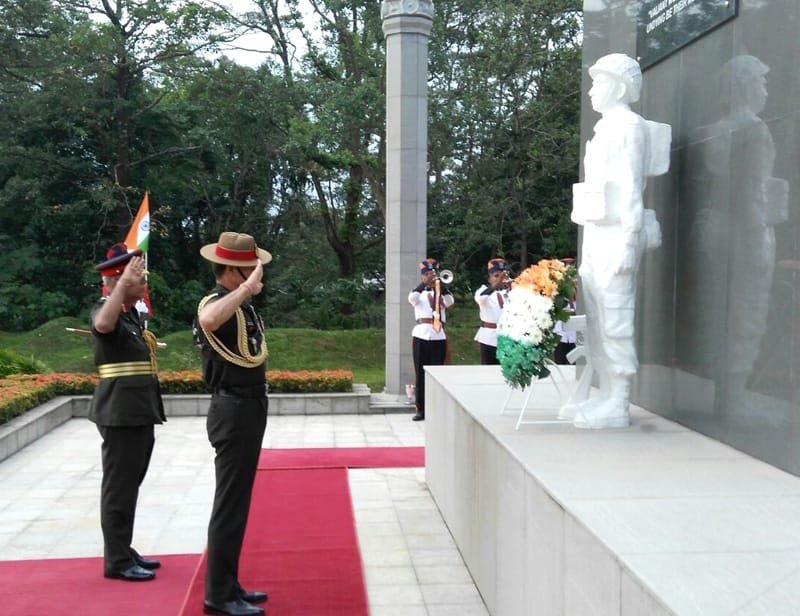 The Chief of Army Staff, General Dalbir Singh paying homage at IPKF Memorial, in Colombo