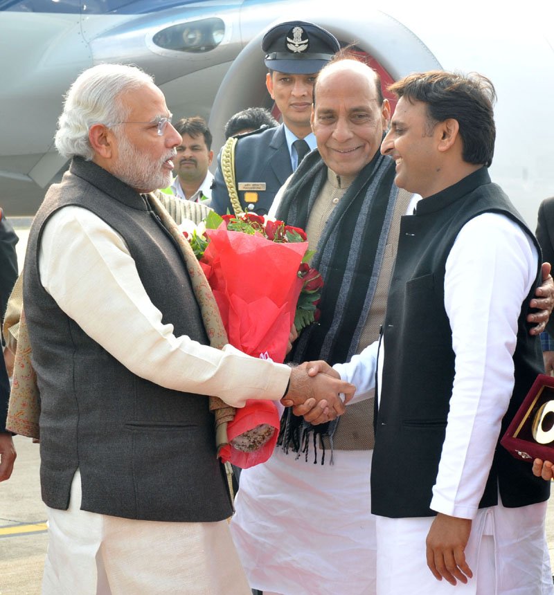 The Prime Minister, Shri Narendra Modi being welcomed by the Chief Minister of ..