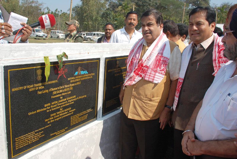 The Union Minister for Road Transport & Highways and Shipping, Shri Nitin Gadkari ..