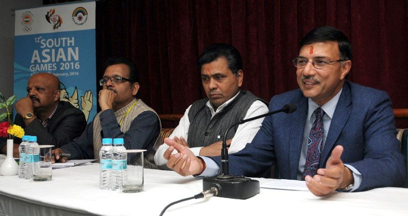 The Secretary, Ministry of Youth & Sports, Shri Rajiv Yadav interacting with the..