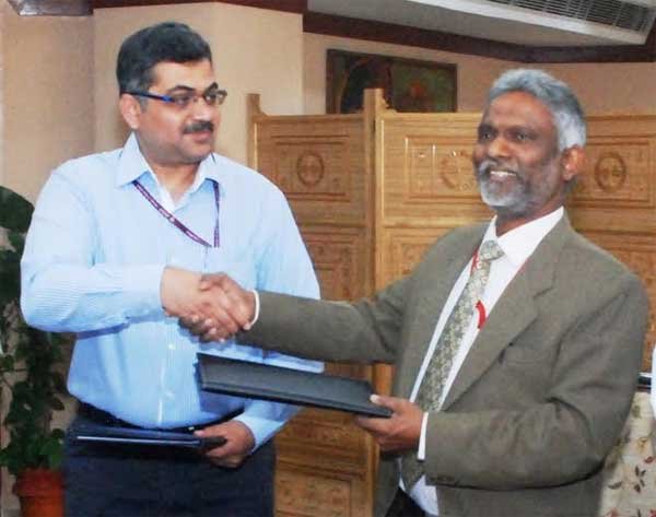 MOU SIGNED BETWEEN HUDCO AND MPHIDB