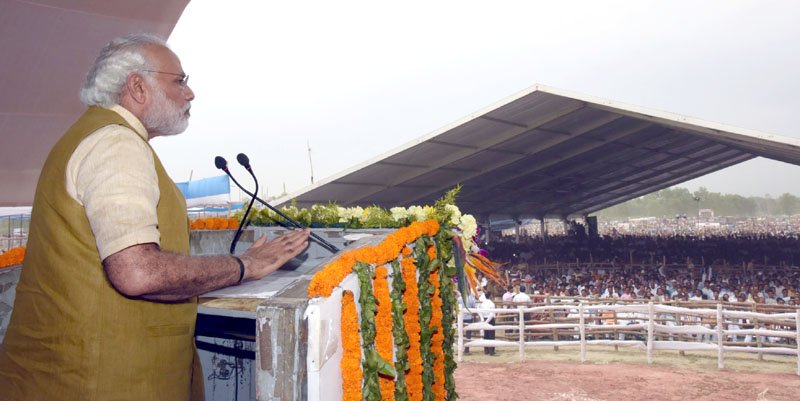 The Prime Minister, Shri Narendra Modi addressing the gathering at the ..