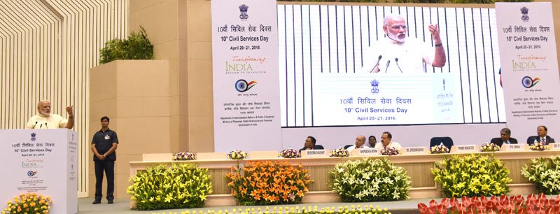 The Prime Minister, Shri Narendra Modi addressing at the 10th Civil Services Day function, in New Delhi