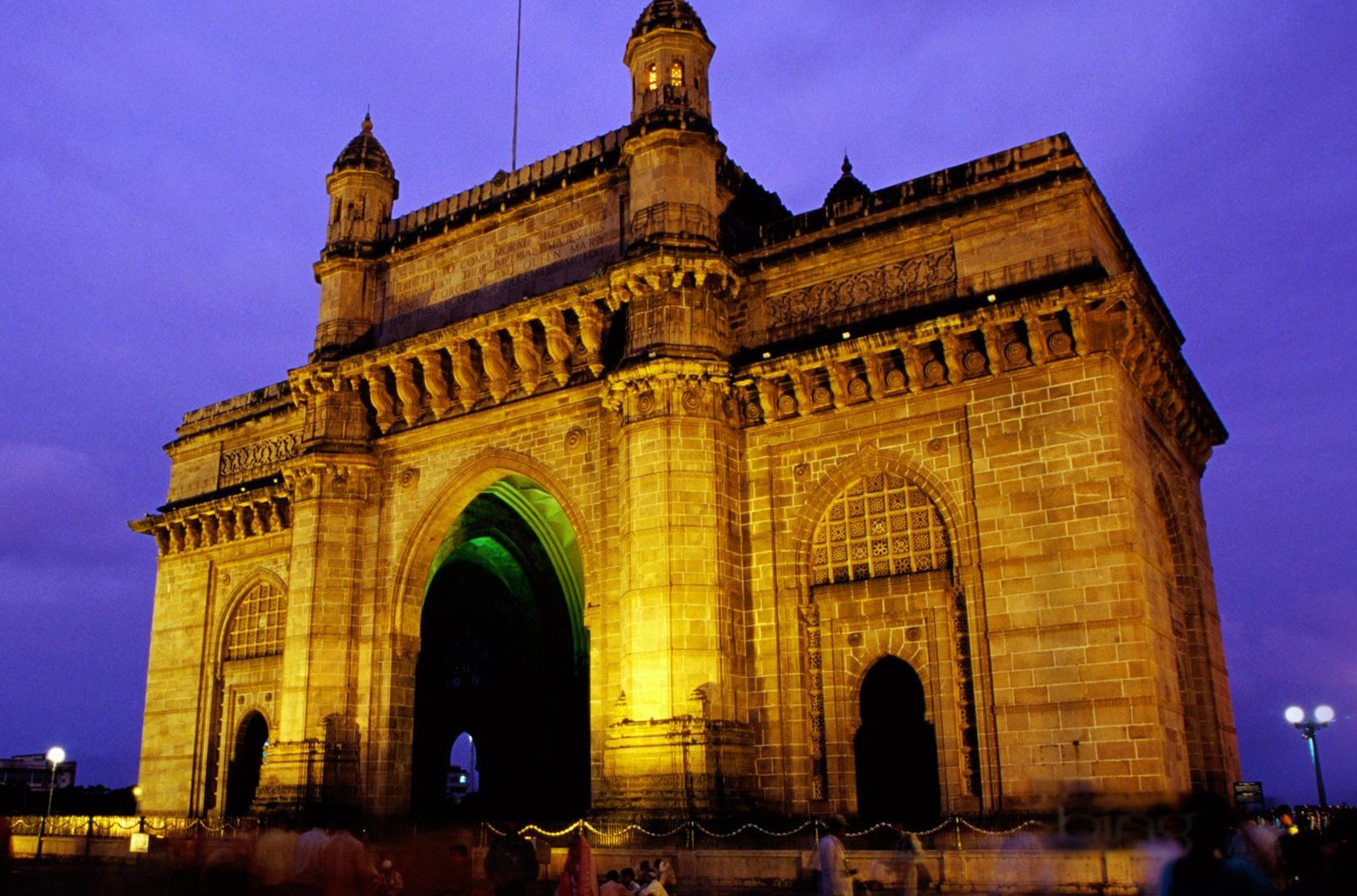 MAHARASHTRA GOVERNMENT TRANSFERS 73 IAS OFFICERS