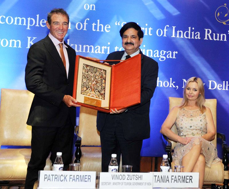 The Secretary, Ministry of Tourism, Shri Vinod Zutshi felicitating Mr. Patrick Farmer, ..