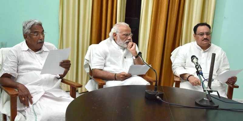 The Prime Minister, Shri Narendra Modi meeting the Chief Minister of Kerala, Shri Oommen Chandy ..