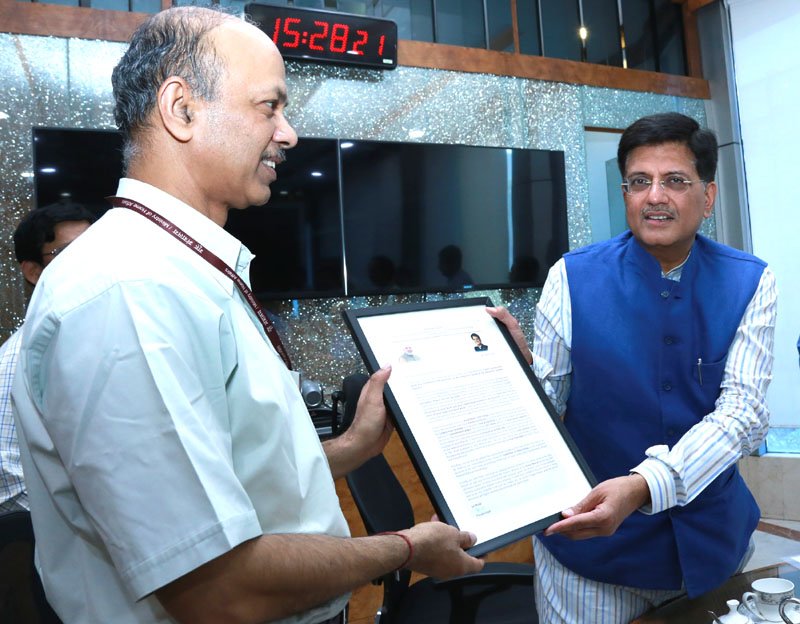 The Minister of State (Independent Charge) for Power, Coal and New and Renewable Energy,..