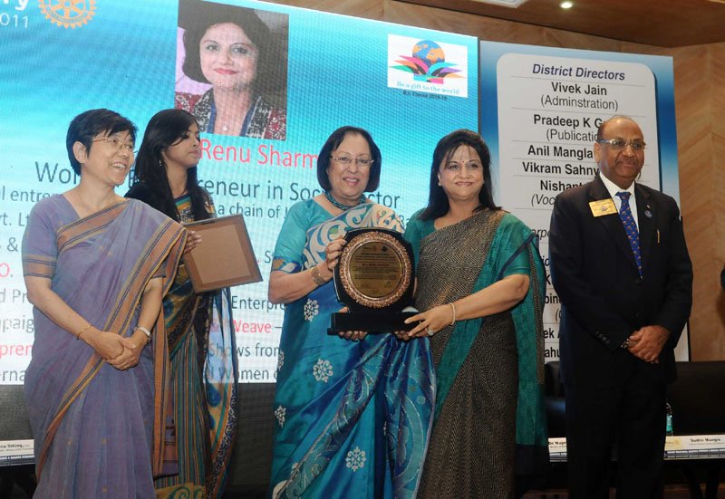 The Union Minister for Minority Affairs, Dr. Najma A. Heptulla presented the awards ..