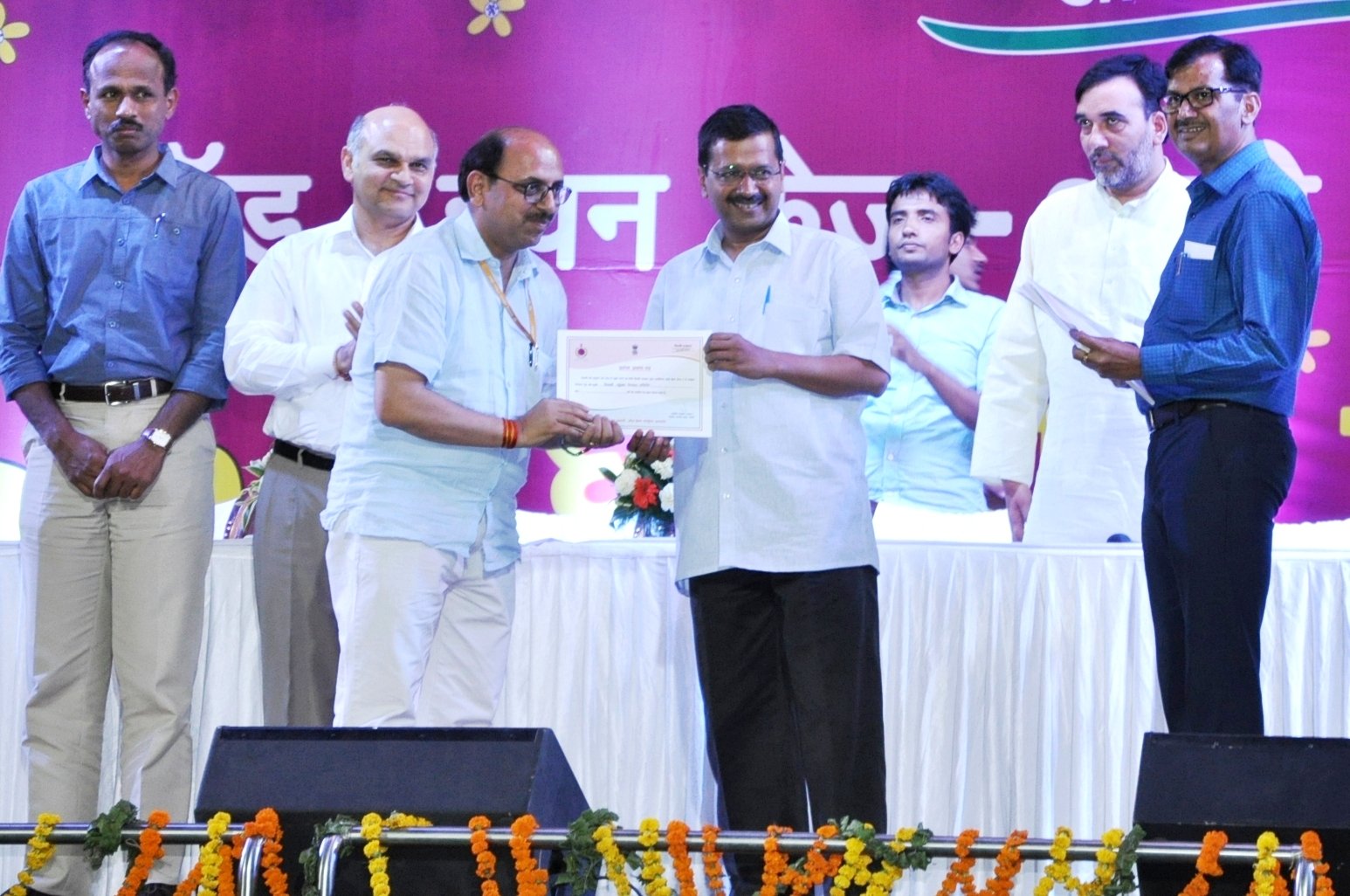 DELHI GOVERNMENT ORGANIZES THANKS GIVING CEREMONY ON ODD-EVEN PH-II ..