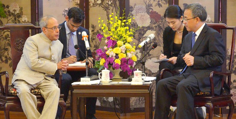 The President, Shri Pranab Mukherjee meeting the Party Secretary of Guangdong,..