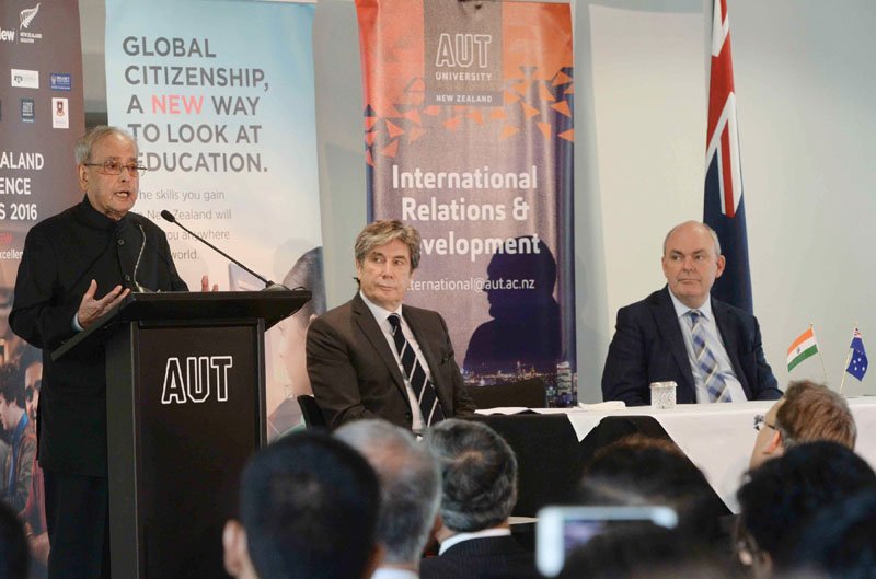 The President, Shri Pranab Mukherjee addressing at the Auckland University of Technology (AUT), at Auckland, in New Zealand