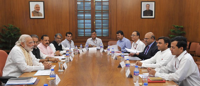 The Chief Minister of Uttar Pradesh, Shri Akhilesh Yadav meets the Prime Minister,..