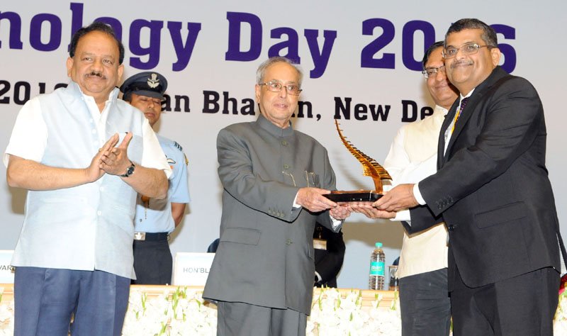 The President, Shri Pranab Mukherjee presented the National Awards on Technology, ..