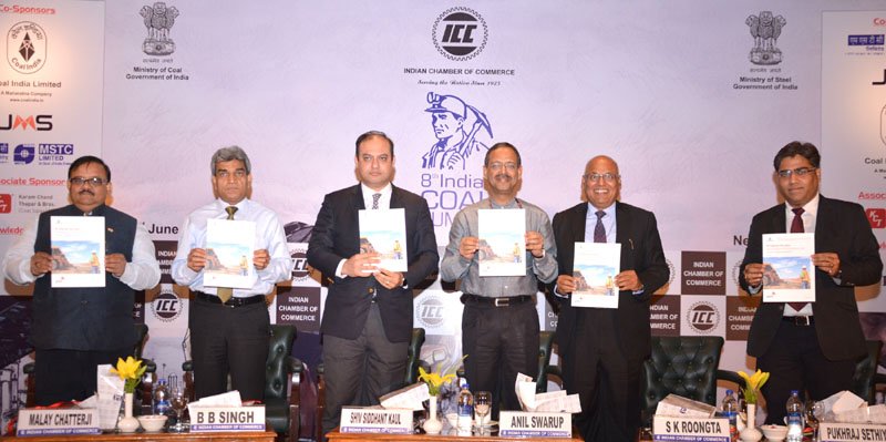 The Secretary, Ministry of Coal, Shri Anil Swarup releasing the PWC Knowledge documents,..