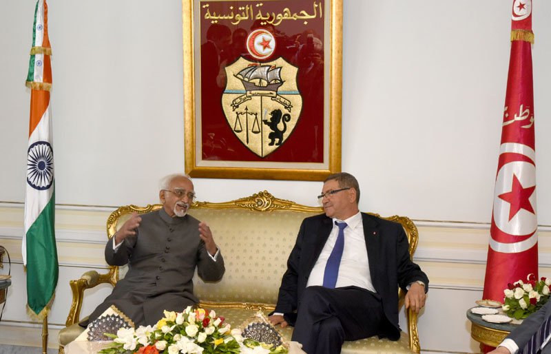 The Vice President, Shri M. Hamid Ansari with the Prime Minister of Tunisia, Mr. Habib Essid ..