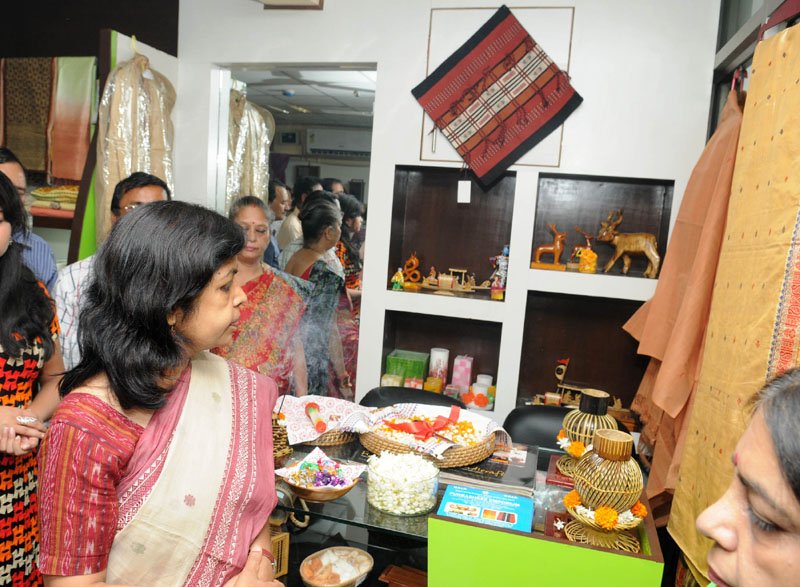 The Secretary, Ministry of Textiles, Smt. Rashmi Verma visiting after inaugurating ..