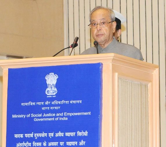 The President, Shri Pranab Mukherjee addressing at the awards presentation ceremony ..