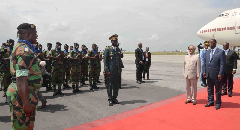 The President, Shri Pranab Mukherjee being seen off by the President of the Republic of Cote ..