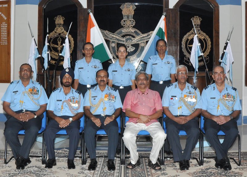 The Union Minister for Defence, Shri Manohar Parrikar and the Chief of the Air Staff, Air Chief Marshal Arup Raha with three newly commissioned women fighter pilots Flying Officer Avani Chaturvedi, Flying Officer Bhavana Kanth, Flying Officer Mohana Singh, at Air Force Academy, Hyderabad