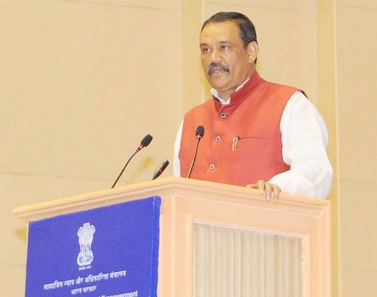 The Minister of State for Social Justice & Empowerment, Shri Vijay Sampla addressing..