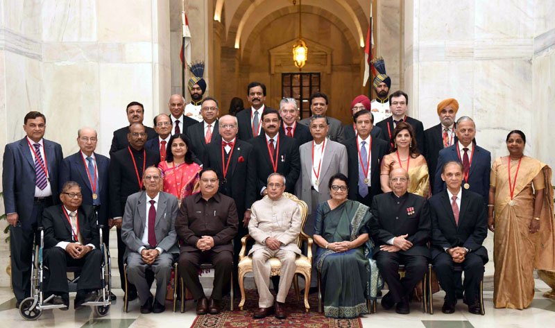 The President, Shri Pranab Mukherjee with the recipients of Dr. B.C. Roy National Awards for the years 2008, 2009 & 2010, at a function, at Rashtrapati Bhavan, in New Delhi
