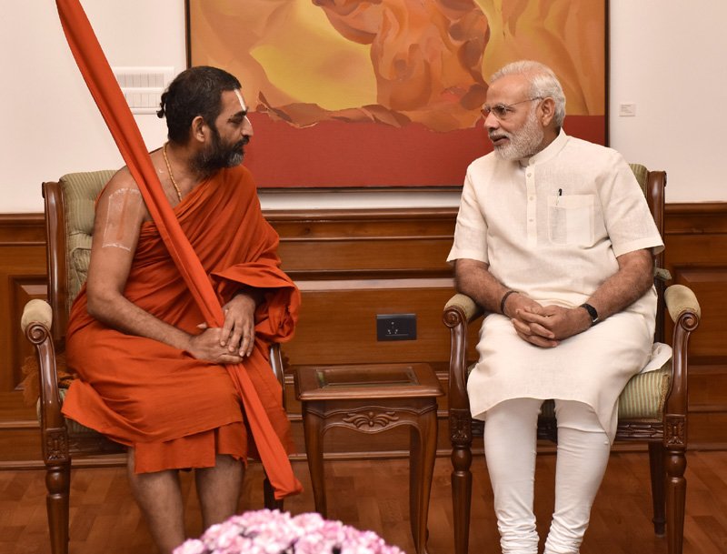 Shri Tridandi Srimannarayana Ramanuja Chinna Jeeyar Swamiji calling on the ..