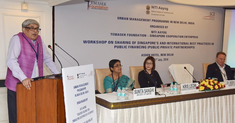 The Member NITI Aayog, Dr. Bibek Debroy addressing at the Capacity Building..