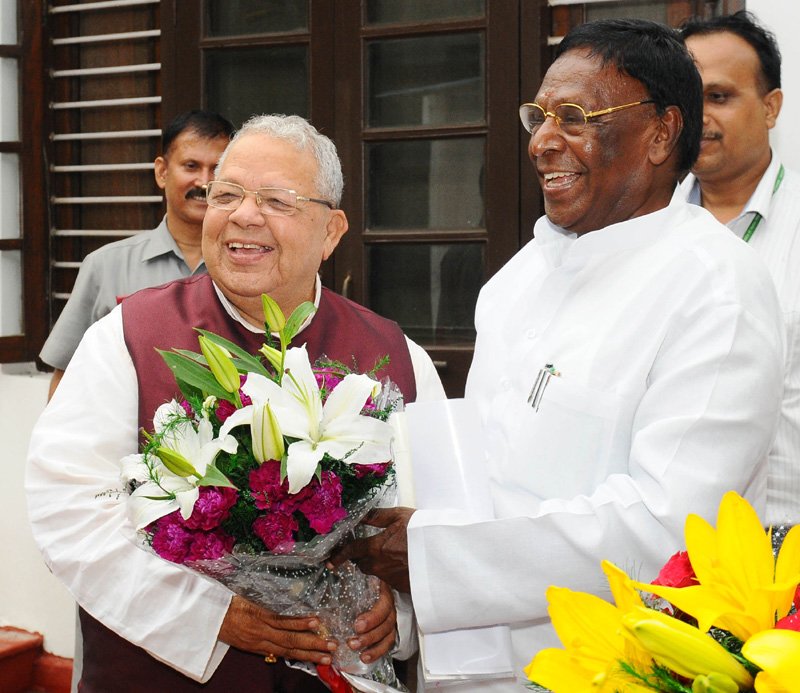The Chief Minister of Puducherry, Shri V. Narayanasamy calling on the ..