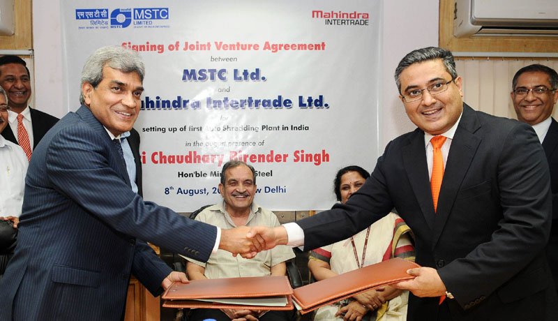 The Union Minister for Steel, Shri Chaudhary Birender Singh witnessing..