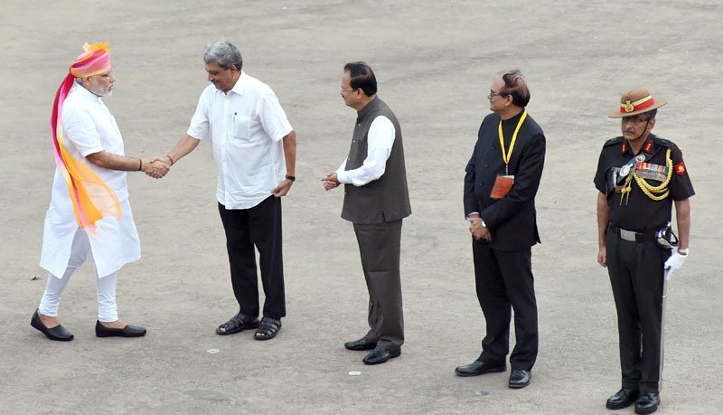 The Prime Minister, Shri Narendra Modi being received by …
