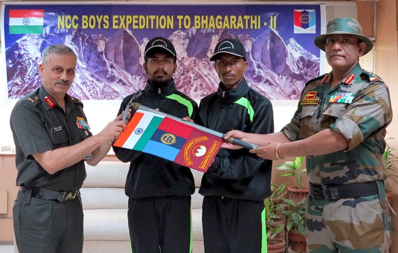 The Director General, NCC, Lt, Gen, A, Chakravarty flagging off the NCC Boys Mountaineering ..