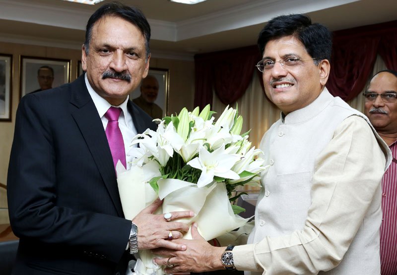 The Foreign Minister of Nepal, Dr. Prakash Sharan Mahat meeting the Minister of State..