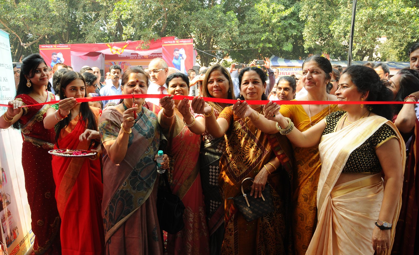 PNB supports artisans by organizing Diwali Mela