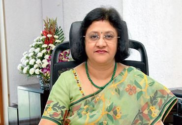 SBI reduces minimum average balance requirement