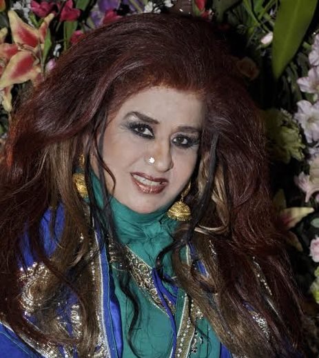 Make-up & Dress for Karva Chauth – BY SHAHNAZ HUSAIN