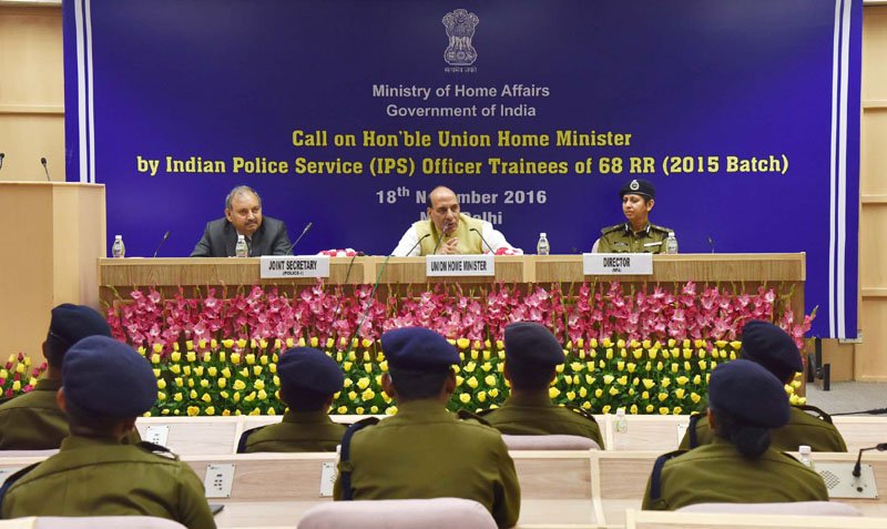 The Union Home Minister, Shri Rajnath Singh interacting with the Indian Police..