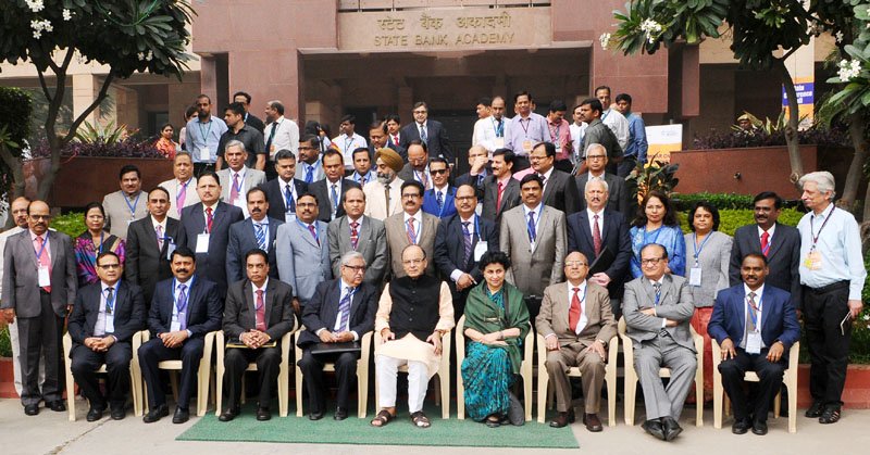 Shri Arun Jaitley in a group photograph at a Seminar on Debt Recovery