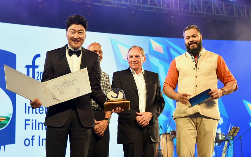 The Actor of the film, Song Kang-ho receives the Silver Peacock (Special Jury..