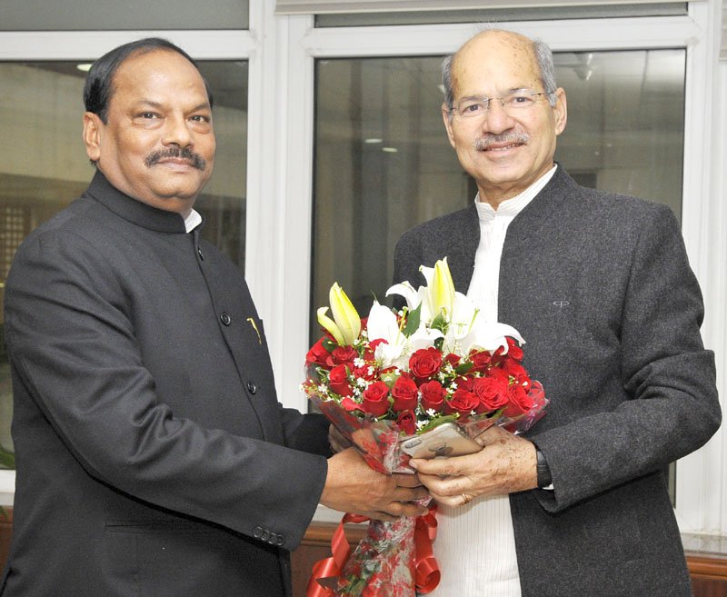 The Chief Minister of Jharkhand, Shri Raghubar Das meeting the Minister of State for Environment, Forest and Climate Change (Independent Charge), Shri Anil Madhav Dave, in New Delhi