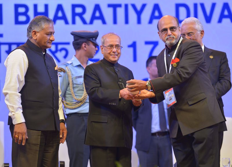 The President, Shri Pranab Mukherjee conferred the Pravasi Bhartiya ..