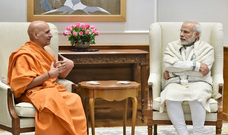 The Head of the Mokshayatan Yog Sansthan, Saharanpur, Swami ..