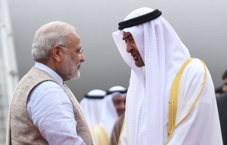 The Prime Minister, Shri Narendra Modi receiving the Crown Prince of ..