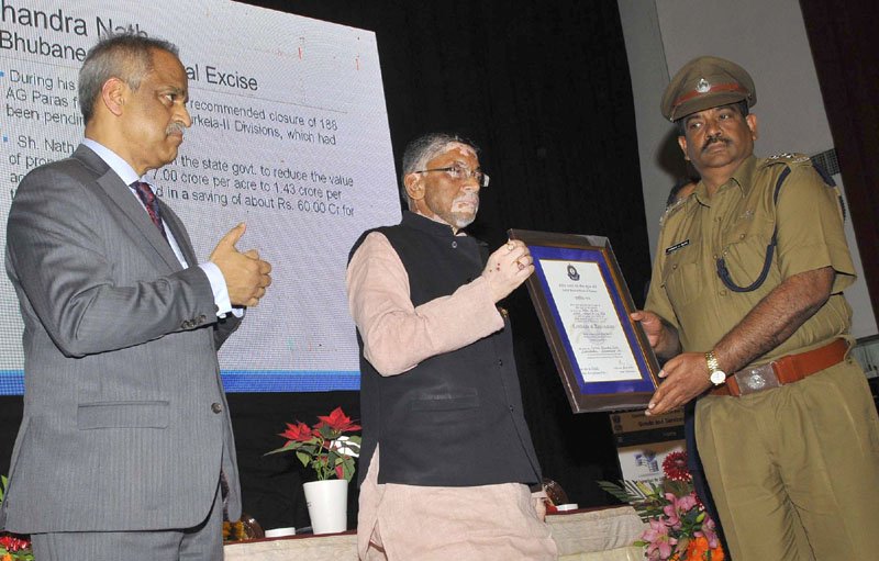 The Minister of State for Finance, Shri Santosh Kumar Gangwar presented..