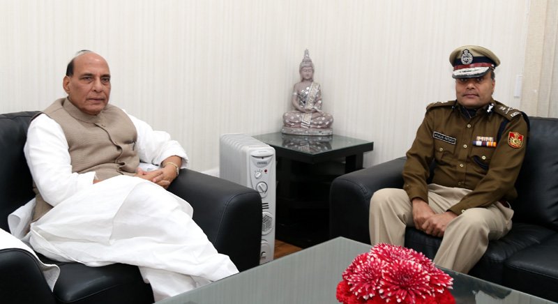 The Commissioner of Police, Delhi, Shri Amulya Kumar Patnaik calling on ..
