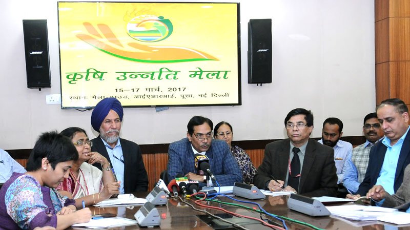 The Secretary (DARE) & Director General (ICAR), Dr. Trilochan Mohapatra ..