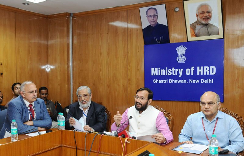 The Union Minister for Human Resource Development, Shri Prakash Javadekar ..