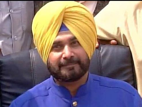 Sidhu arrive in pakistan for Imran Khan oath swearing ceremony
